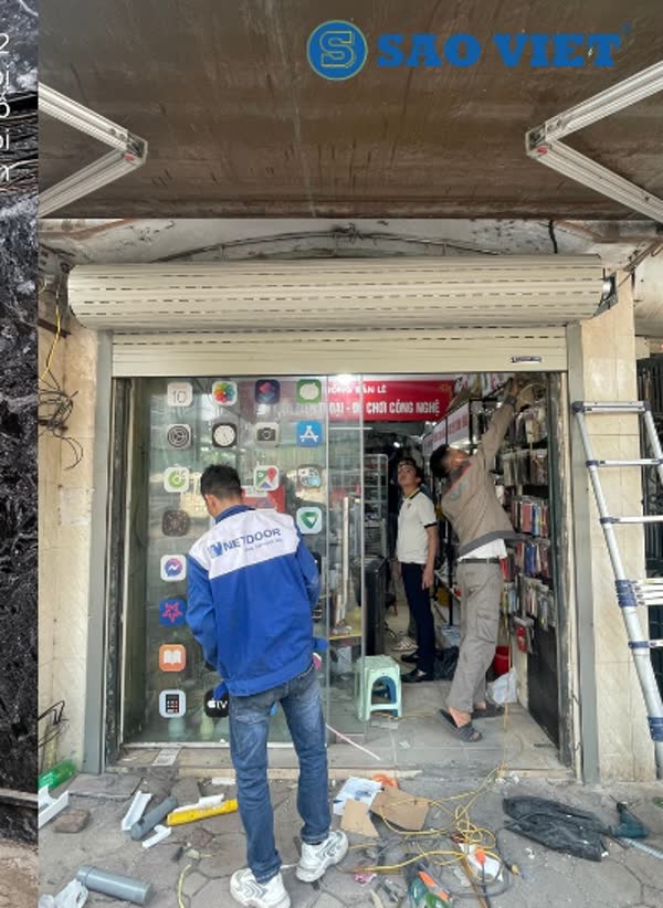 Kỹ thuật xử lý cửa cuốn bị kẹt tại cửa hàng